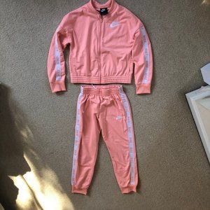 Girls Pink Coral Nike TrackSuit, Girl Size Lg(~14)